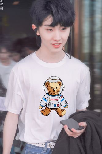 时代少年团宋亚轩同款太空小熊宇航员短袖恤女t恤