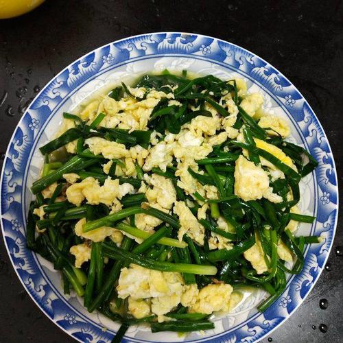 韭菜炒鸡蛋,一道简单又营养的家常菜