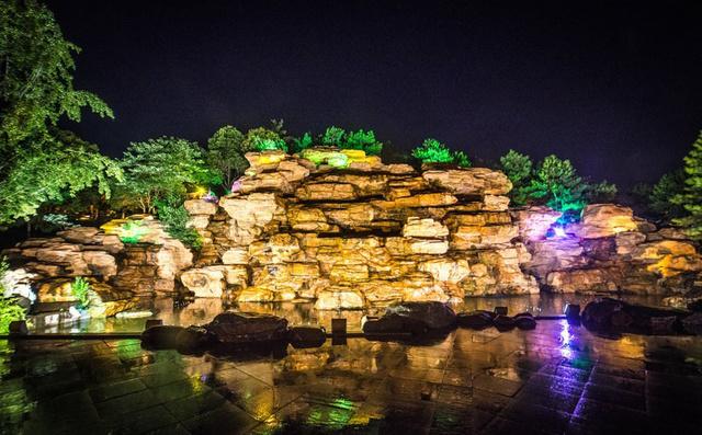 灯火阑珊的芙蓉园,每当夜晚华灯齐上,喜欢夜景的可以看看