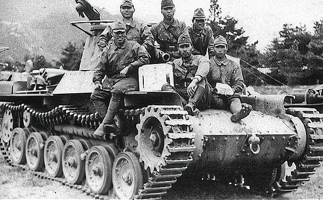 日军的装甲车