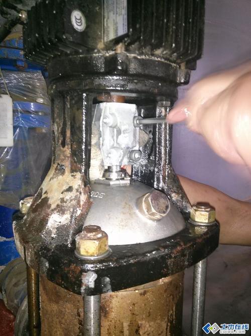 格兰富立式泵机封安装维修