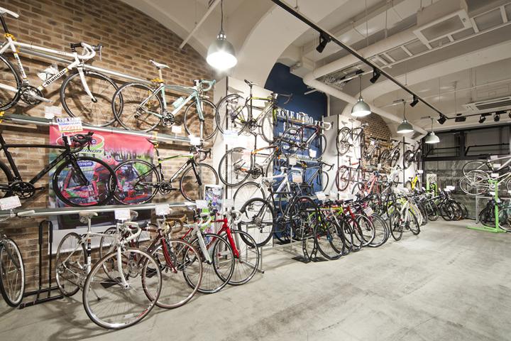 日本大阪cyclehero自行车店设计