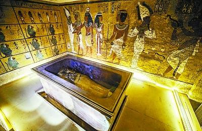今年不断涌现的证据表明,埃及法老图坦卡蒙墓穴里或存在密室,而这个