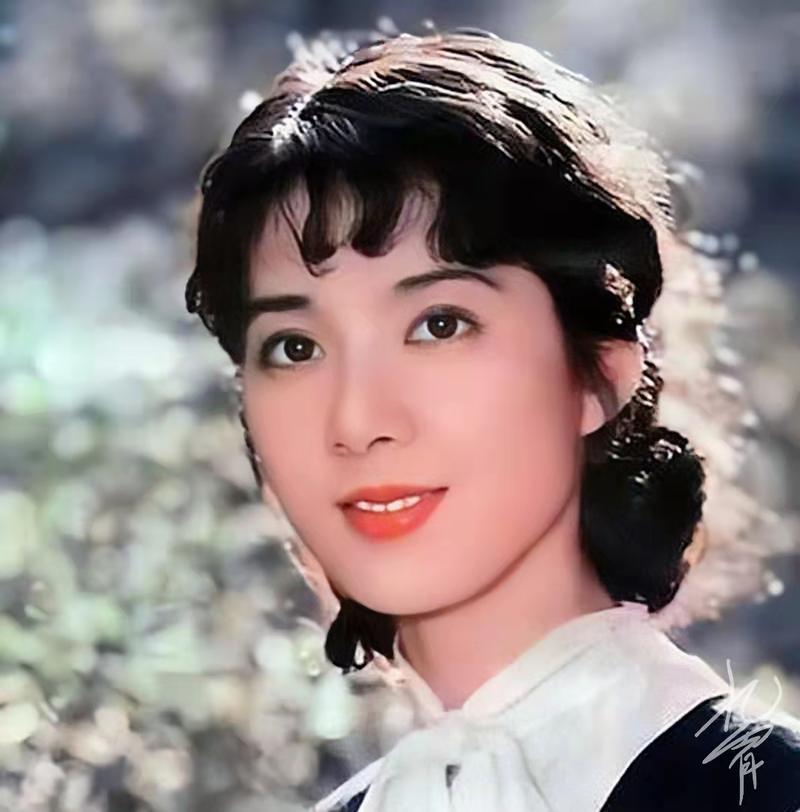 她演技力压刘晓庆却远走异乡|八十年代最美小白花龚雪