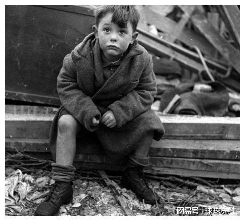 珍爱和平远离战争二战中令人伤感痛心的照片