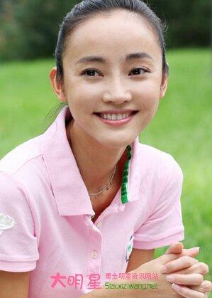 杨梅是出生于重庆的内地女演员,身高165cm,毕业于北京师范大学艺术系