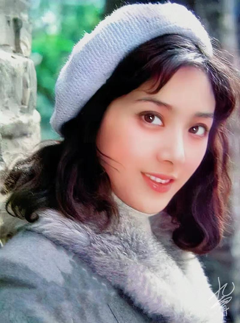 她演技力压刘晓庆却远走异乡|八十年代最美小白花龚雪