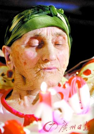 世界最长寿老人 庆祝130岁生日
