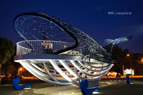 大鱼的祝福.安平港鲸鱼装置艺术|台南ig热点.白天晚上不同的美