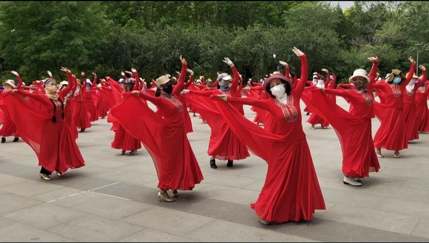 北京银龄百年庆典新疆舞方阵专题报道 新疆山水美