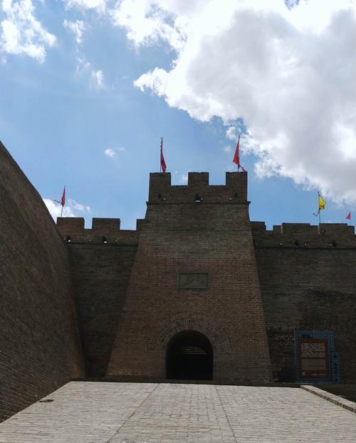 镇北台——现存古长城最大的烽火台