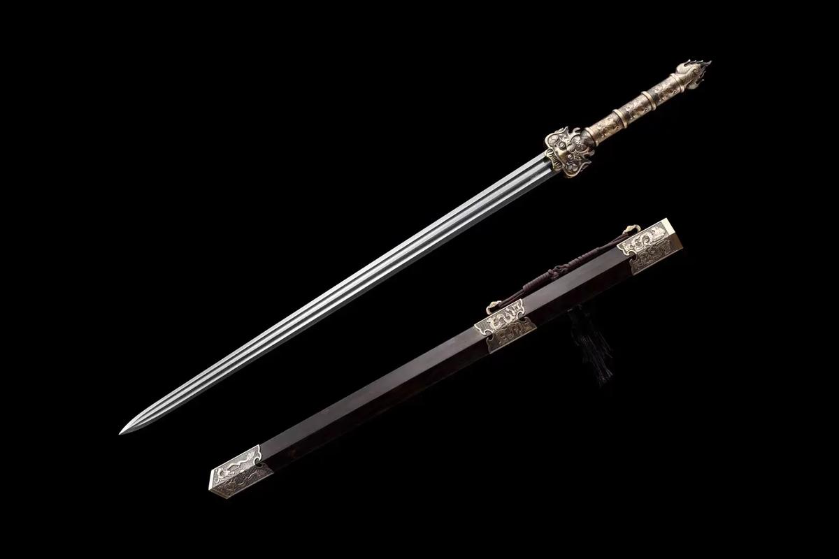 火龙汉剑,代表正义的力量!  作品全长110厘米,刃长 - 抖音