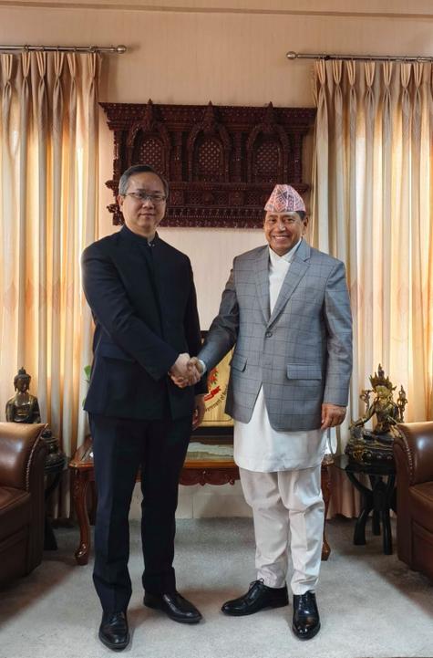 驻尼泊尔大使陈松礼节性拜会尼新任副总理兼外交部长施雷斯塔