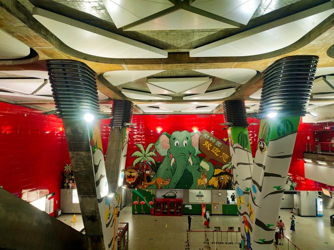 地铁站广州动物园地铁站这室内设计就是个大象