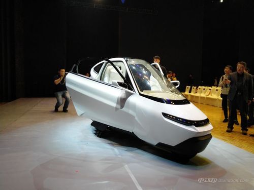 4月20日,电动小侦探应邀参加凌云智能在北京达美中心举办的两轮汽车
