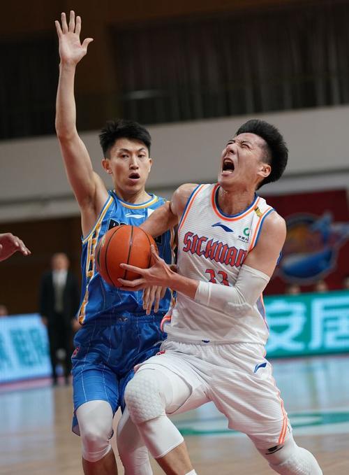 篮球——cba常规赛第四阶段:四川五粮金樽迎战北京首钢