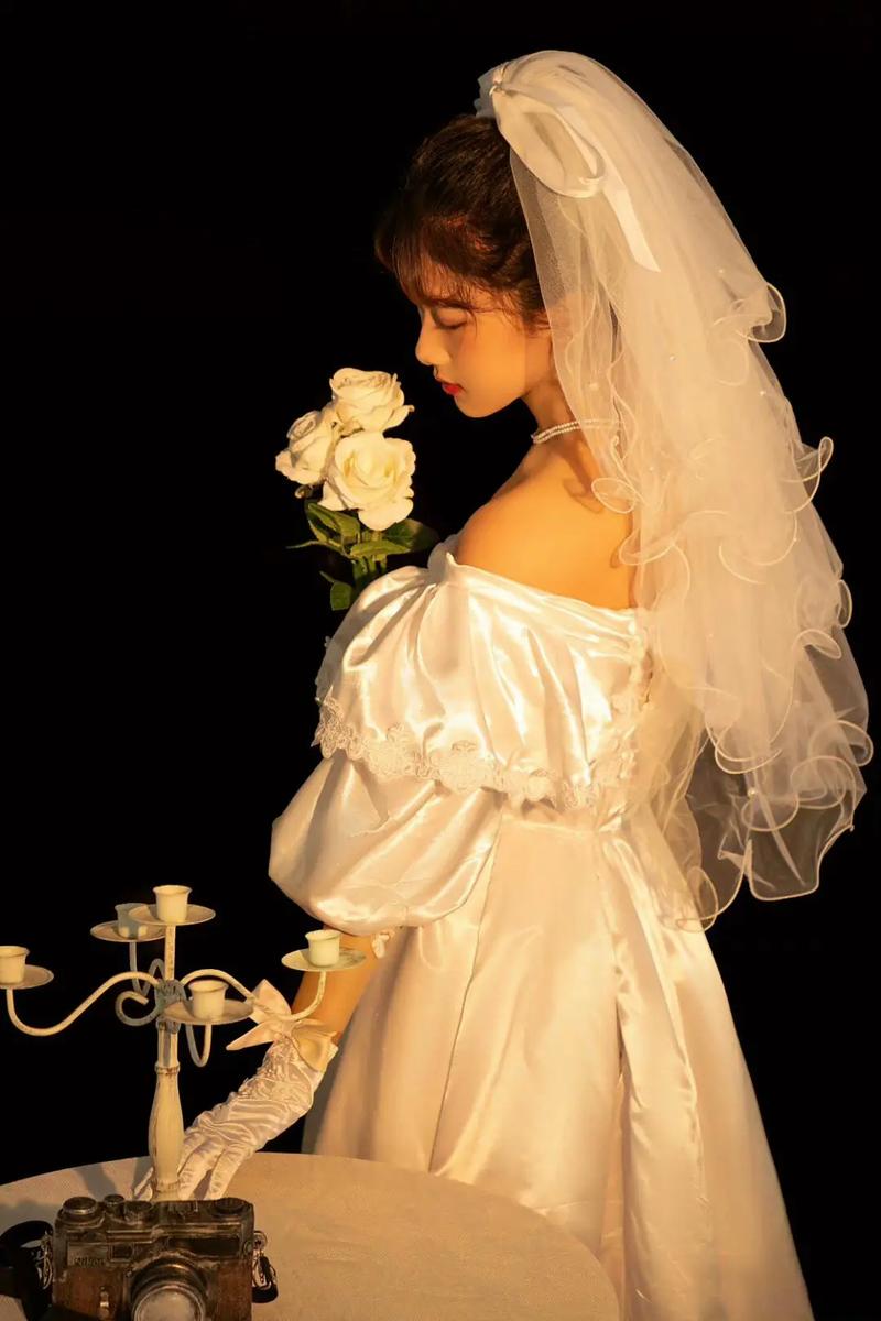一个人可以拍的婚纱照 油画般的质感, 暖色调的光影油画般的质 - 抖音