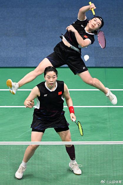 羽毛球女团半决赛 中国队3比1击败日本晋级决赛!
