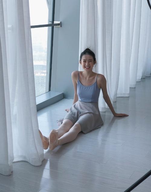 张艺凡曾是芭蕾舞专业第一看到她穿体操服绝美