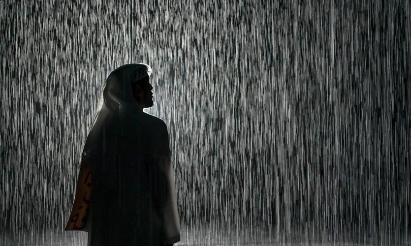 sharjah art foundation via fb当然,你慢慢地走在雨里是不会被淋湿的