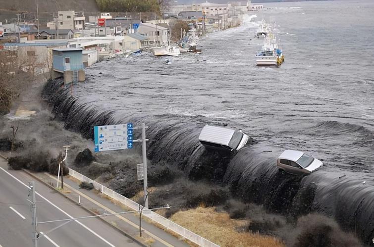 世界上最恐怖的三次海啸,人类为何对自然灾害无能为力?