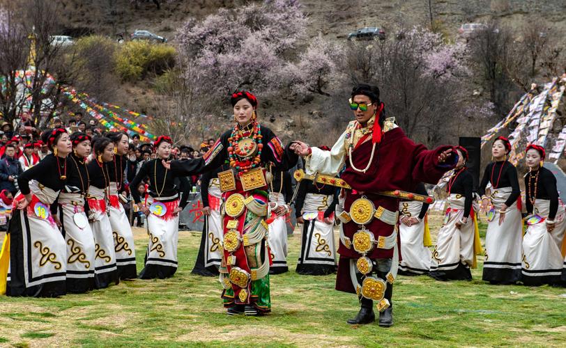 木里藏族自治县东郎乡第三届贡巴拉梅朵旅游文化节