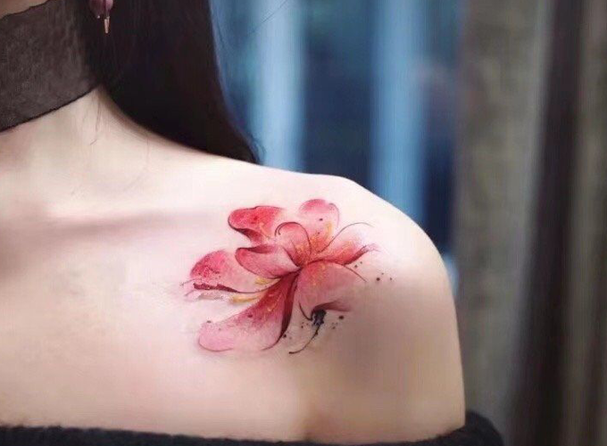 2021最新肩部纹身图集女适合女性的肩部优美纹身9