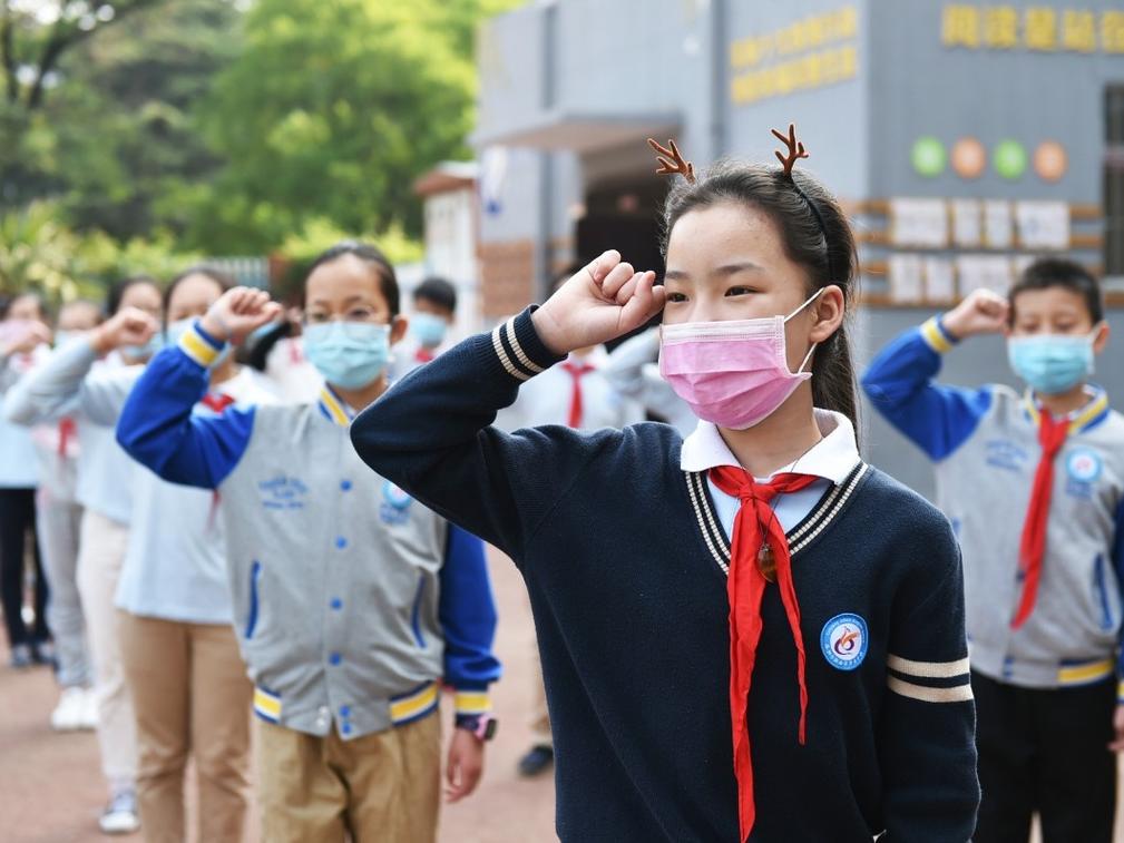 北京:秋季开学后,将合理设定学生戴口罩强度和频率