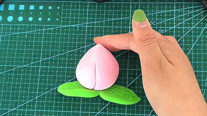 教你制作桃子粘土简单又形象5个视频