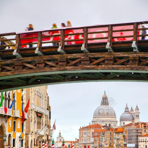 意大利威尼斯大运河和pontedell学院桥