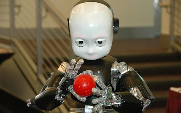 icub:未来最懂人心的机器人?