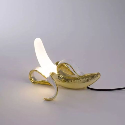 意大利年轻家居生活品牌seletti的香蕉灯系列的灯具设计