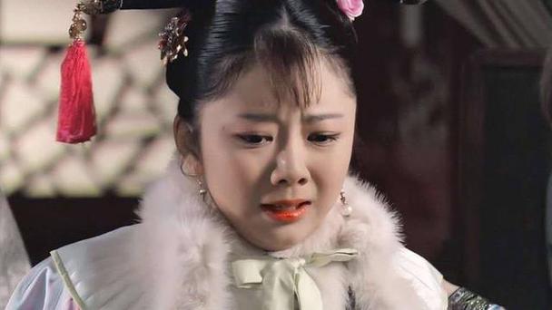 当年在《甄嬛传》出演小配角淳贵人的谭松韵,如今也是人气女星了!