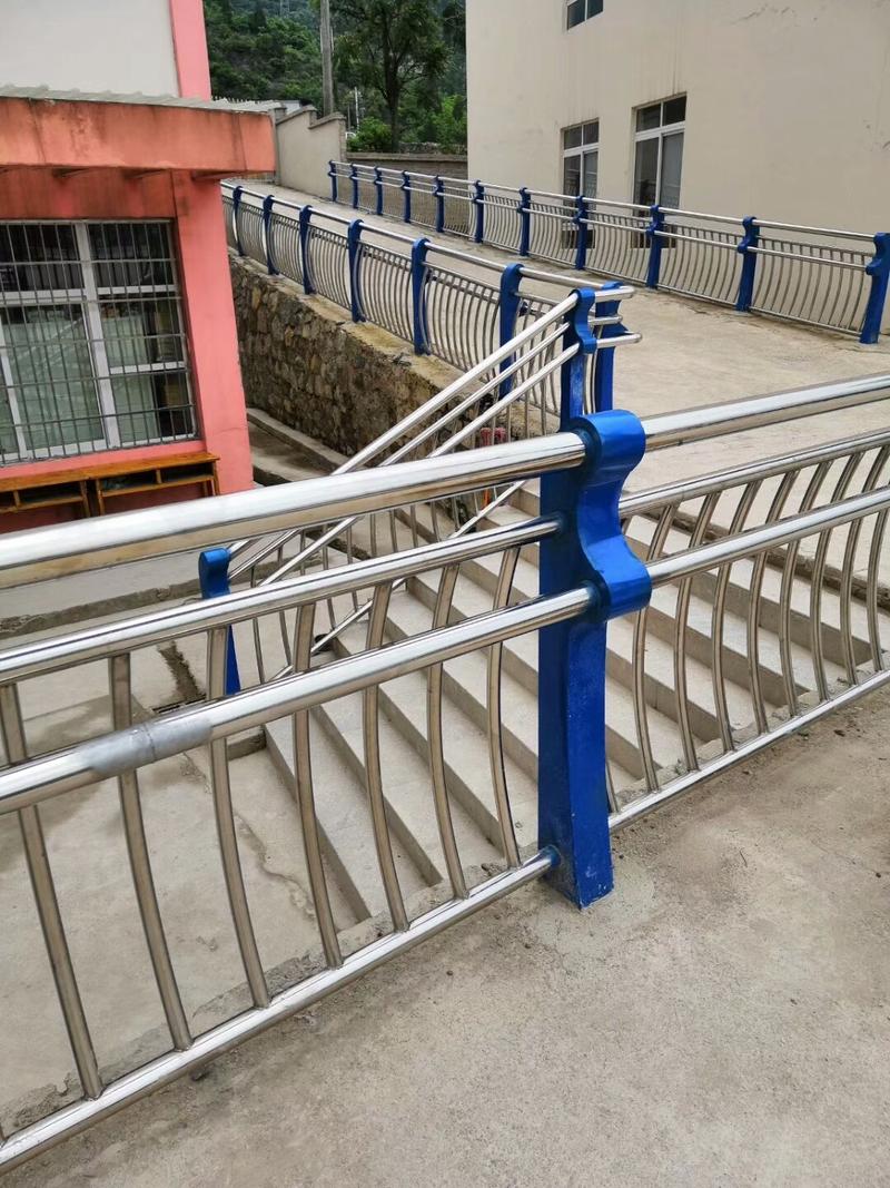 宁乡不锈钢复合管桥梁护栏优质供应商