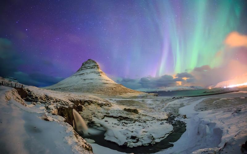 北极光,星星,天空,夜,kirkjufell山,冰岛 壁纸 - 2560x1600