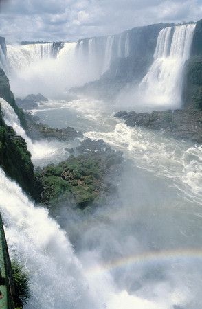 世界三大超壮观瀑布!尼加拉,维多利亚,伊瓜苏
