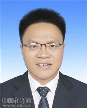 原任巴彦淖尔市市长的张晓兵今年4月已任兴安盟委书记.
