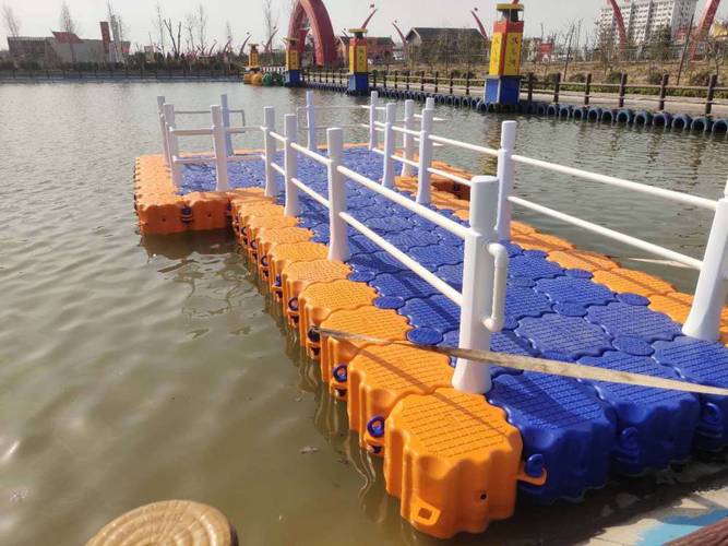 景区水面钓鱼平台浮筒方块组合式浮桥浮箱