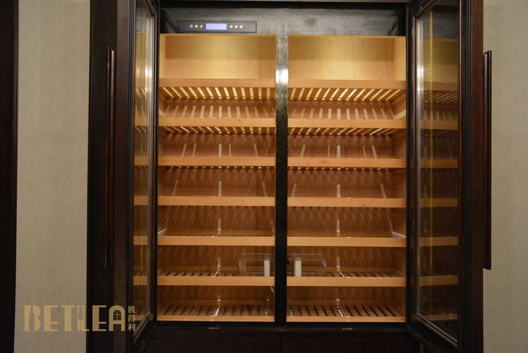 云南大理国际大酒店定制雪茄柜-武汉市彼得利酒窖科技有限公司