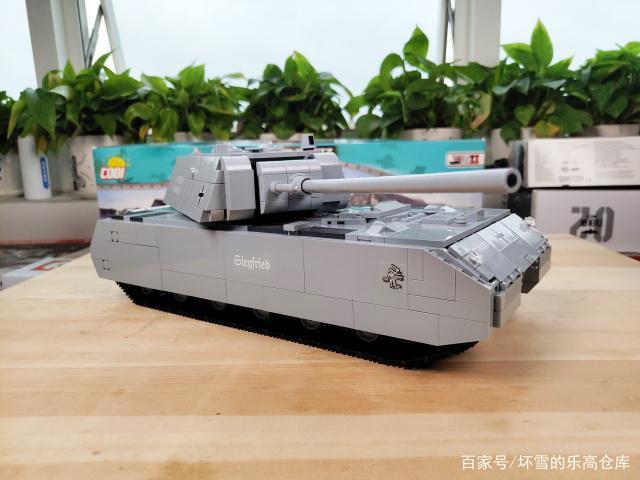 用900片积木还原的超重型坦克:cobi积木鼠式坦克图文评测