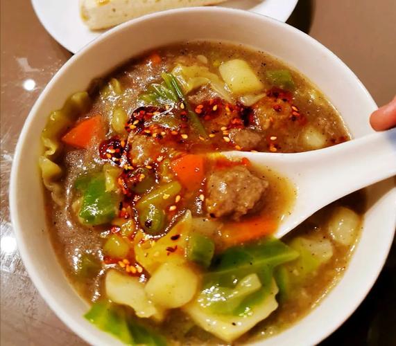 被外形耽误的肉丸胡辣汤才是每个西安人的本命