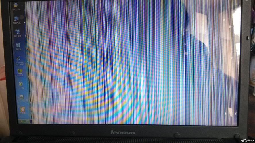 电脑屏幕出现条纹的原因及解决办法