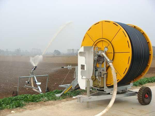 喷灌机新型自动浇地机农业好帮手喷洒机灌溉机