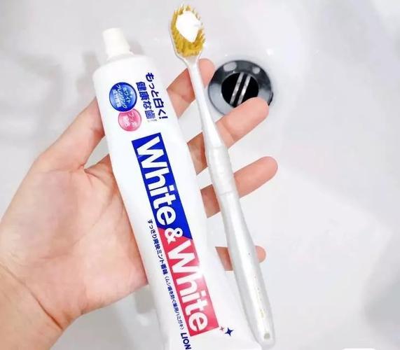 美白牙膏首选酵素清洁不伤牙含氟防蛀120gx3支日本狮王葡萄柚小苏打