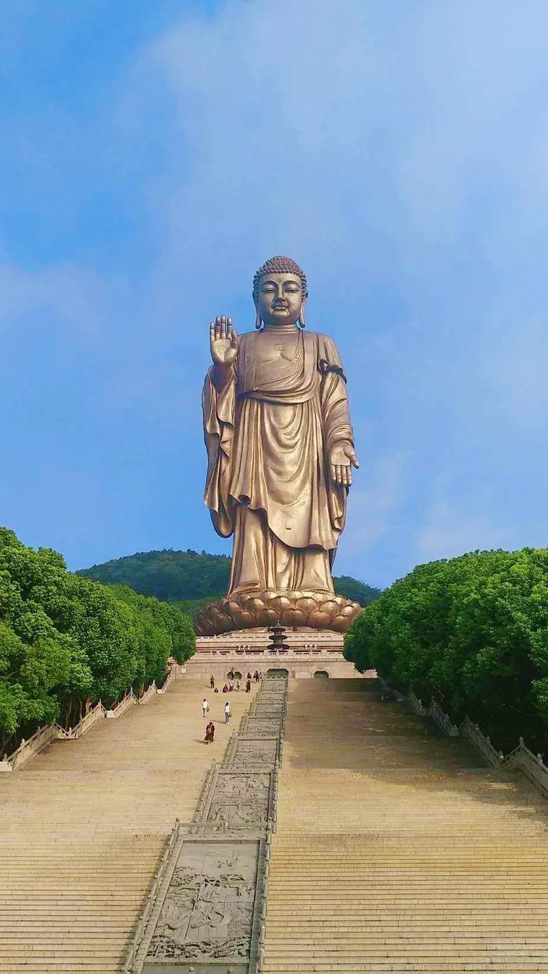 灵山大佛(江苏5a级景区)灵山大佛是目前世界上最大的青铜佛像 - 抖音