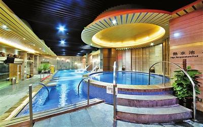 珠海棕泉酒店是一家将水疗养生,新派粤菜,精品客房,休闲娱乐完美