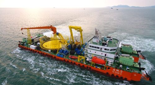 大国重器!全国首制5000吨级海缆施工船舟山首航