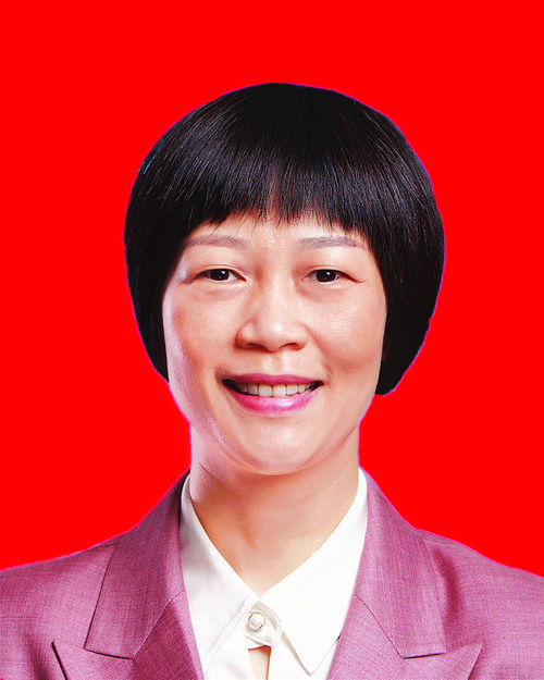 陈高燕    女,汉族,1973年5月生,大学,农工党党员.