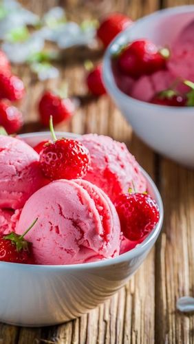 草莓冰淇淋,粉红色 iphone 壁纸