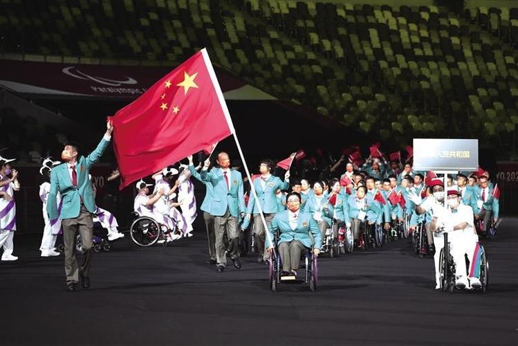 24日晚,第16届夏季残疾人奥林匹克运动会在日本东京新国立竞技场开幕.